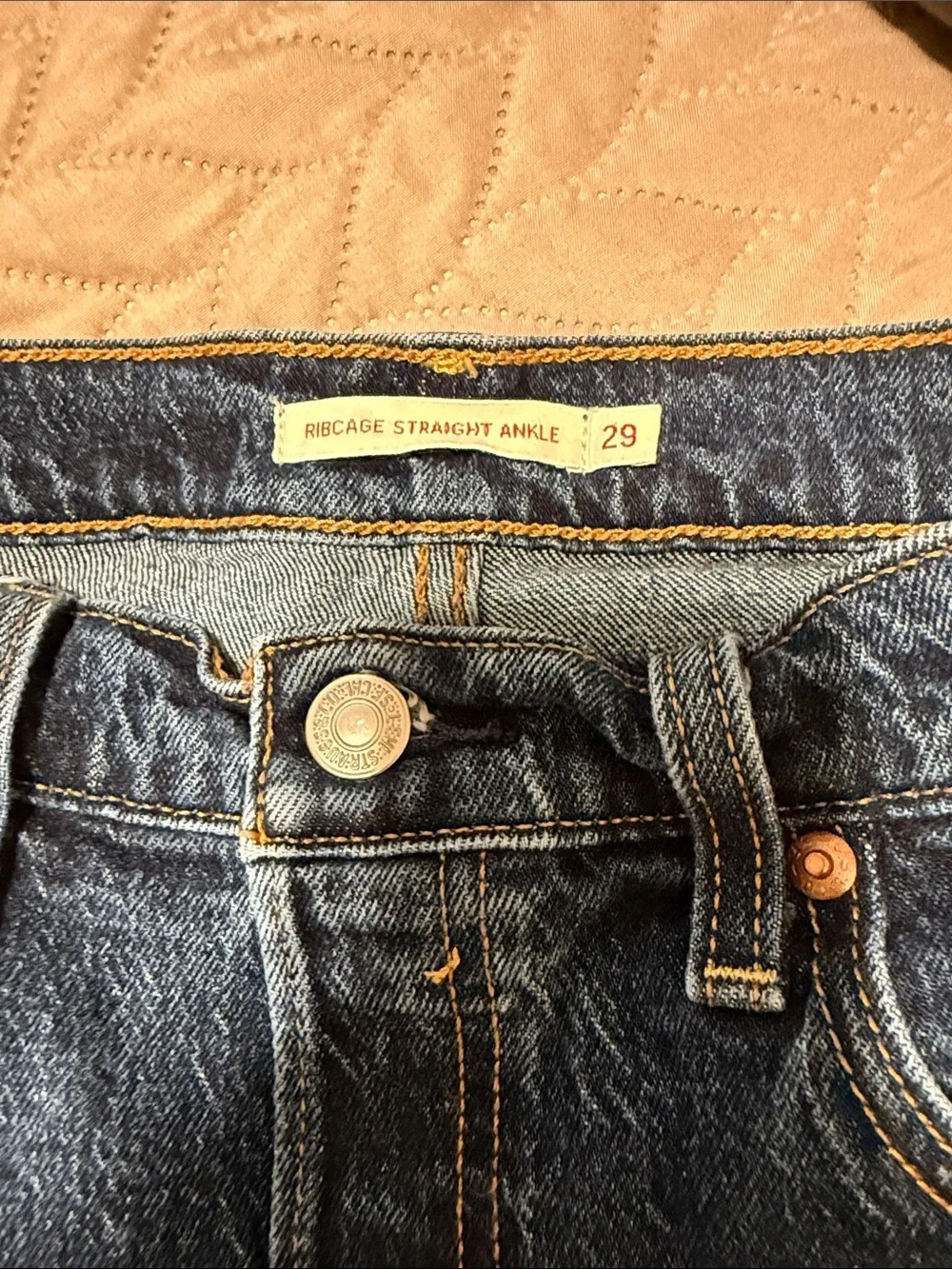 LEVIS RIBCAGE STRAIGHT ANKLE